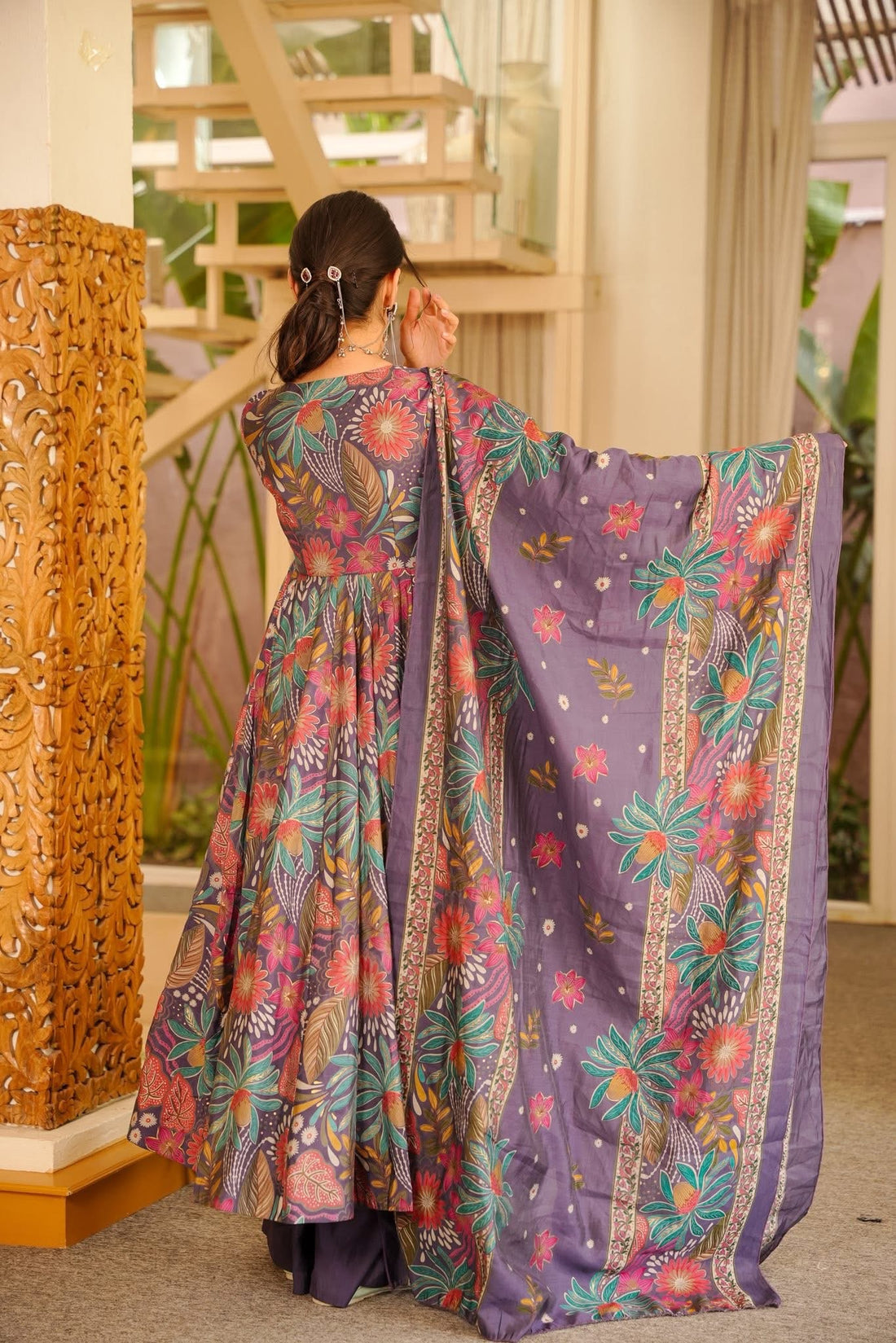 Xitika Élise Anarkali Set