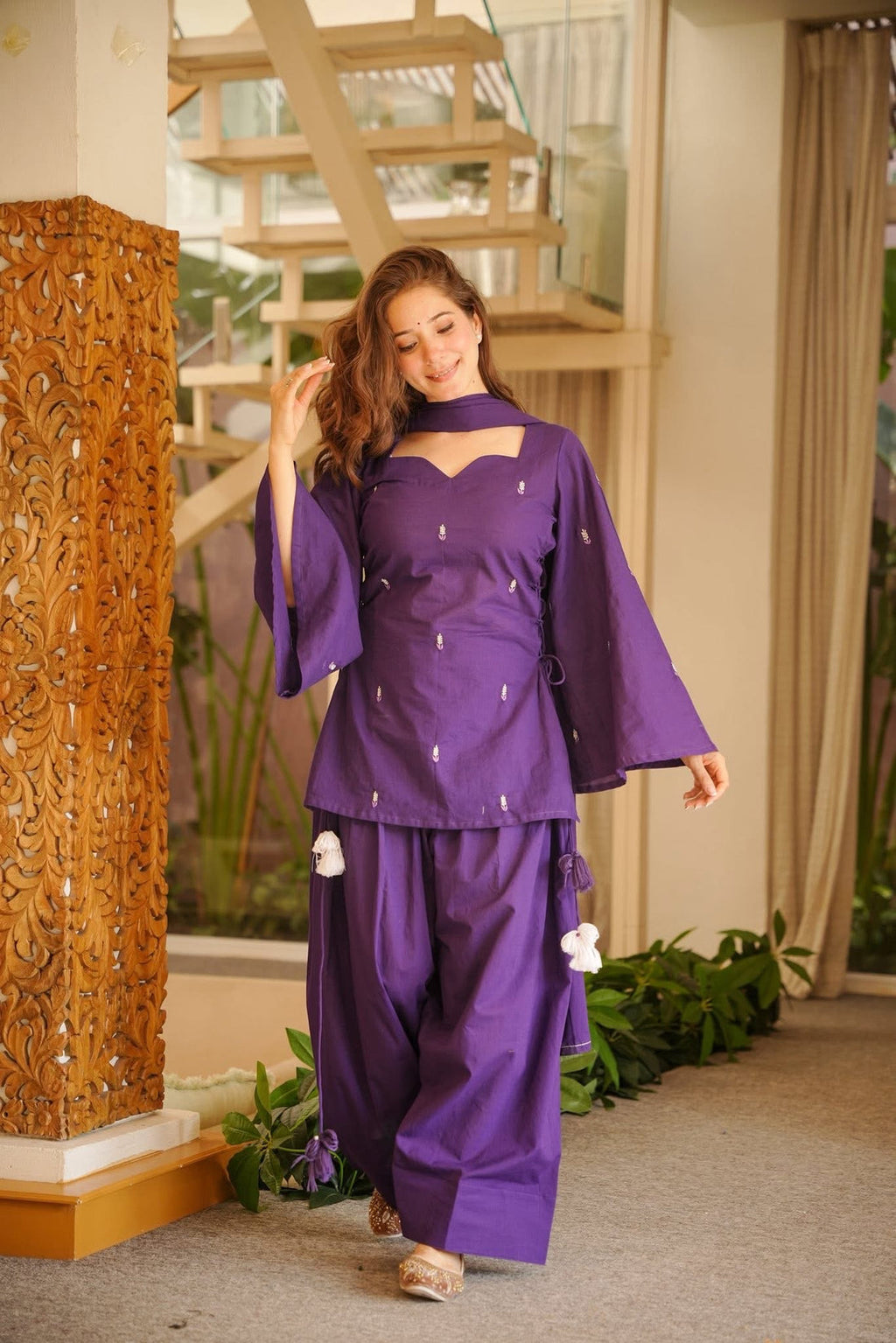 Arosh Royale Farshi Set